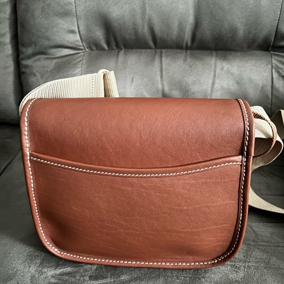 Dooney & Bourke Tan Leather Crossbody Bag with Adjustable Strapl - Picture 8 of 12